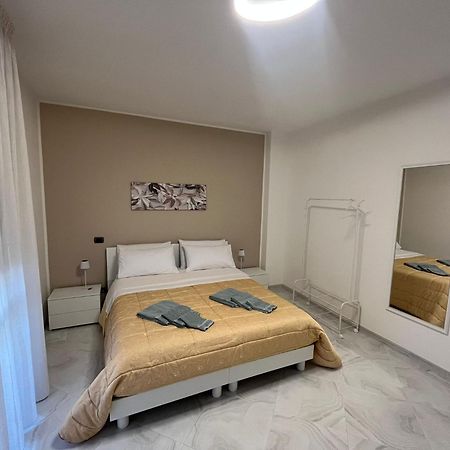 A Casa Di Chiara Lecce Exterior foto